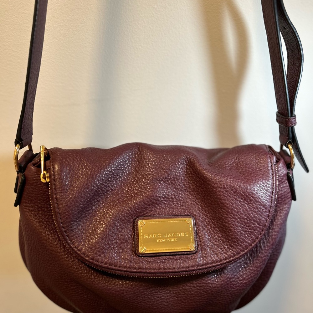 Marc Jacobs Burgundy Leather Crossbody Bag